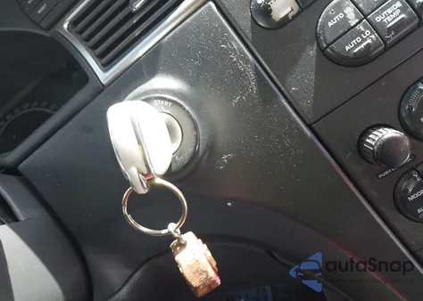 2005 Chrysler Pacifica Touring from USA, damaged, VIN 2C4GF68445R408229